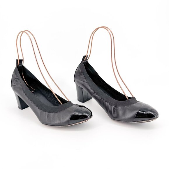 Chanel Elastic Cap Toe Pump Size 40 US 9-9.5 Black Leather CC Stretch Block Heel - Picture 1 of 15